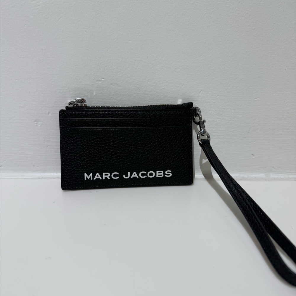 NWT Marc Jacobs bold wristlet